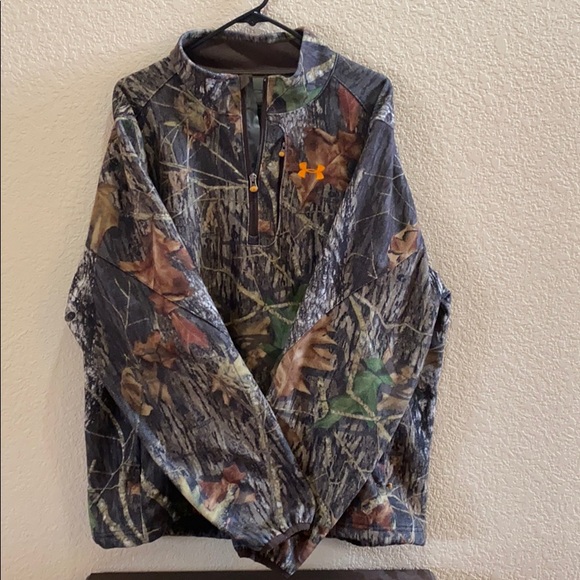 Other - Under Armour Hunting Weather/Wind Proof  1/2 zip